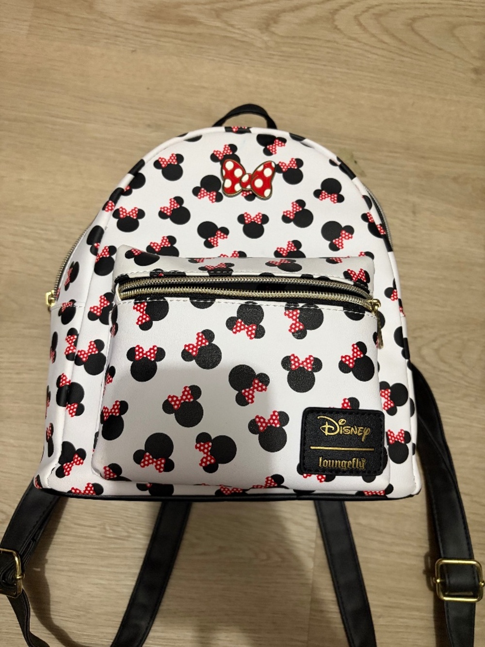 Minnie Mouse loungefly